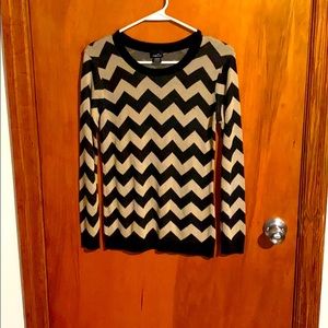 Rue 21 sweater
